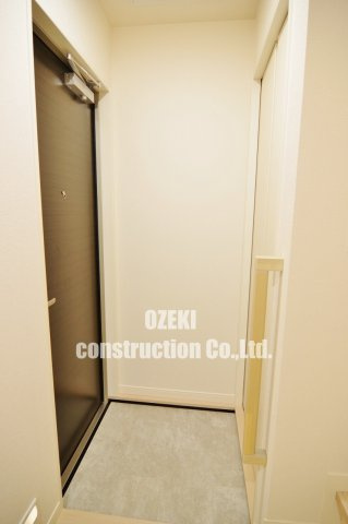 Elegante　Serenoの玄関