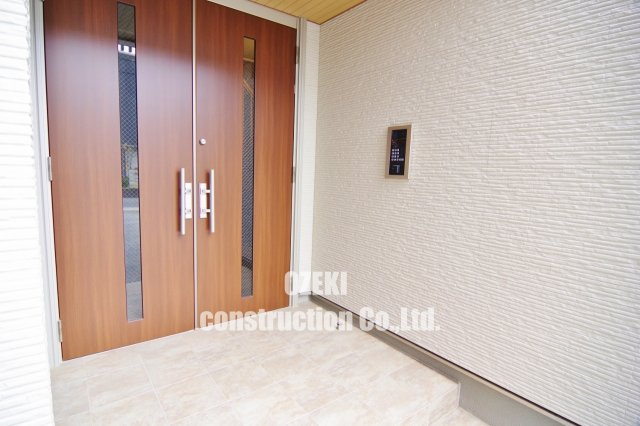 Elegante　Serenoのエントランス