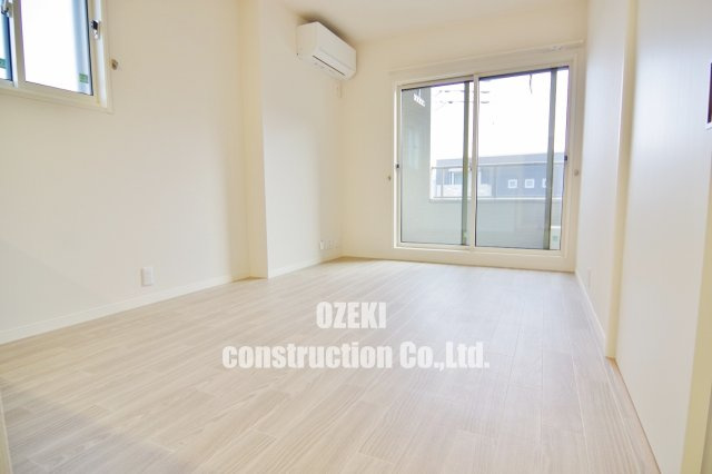 Elegante　Serenoの居間・リビング