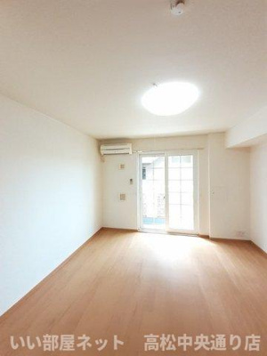 【居間・リビング】 | バレーフィールドⅡ