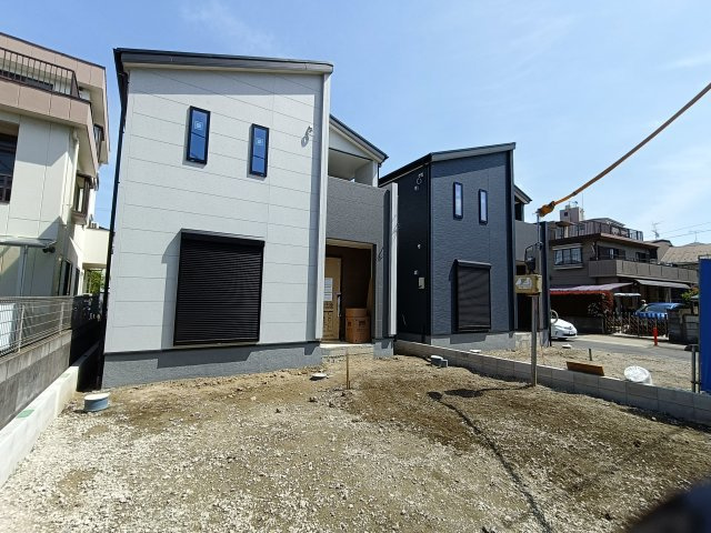 三郷市　戸ケ崎3丁目　新築戸建　全10棟の前面道路含む現地写真|前面道路含む現地写真です