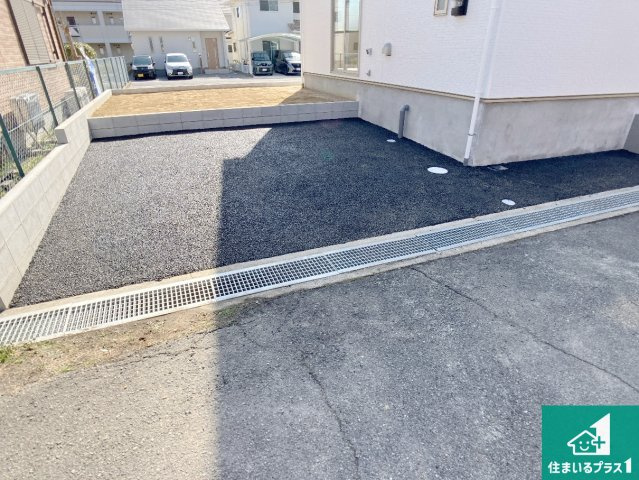 小野市神明町　第12期　新築一戸建ての駐車場|駐車スペース！散水栓があるので、こまめに愛車を洗えます！