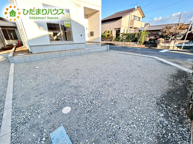 【駐車場】 | 笠間市旭町第8　新築戸建　1号棟 | マイホームなら駐車場代がかかりません。しかも、自宅の駐車場で洗車ができます！今までコイン洗車に行っていた手間も省けて、節約にもつながります(^^♪