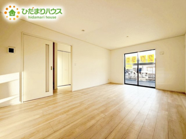 【居間・リビング】 | 笠間市旭町第8　新築戸建　1号棟 | お友達や親戚とホームパーティもいいですね(*^^*)