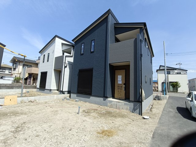 三郷市　戸ケ崎3丁目　新築戸建　全10棟の前面道路含む現地写真|前面道路含む現地写真です