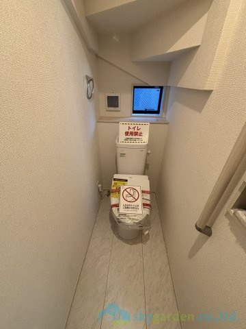 秦野市曽屋3期　新築戸建　全18棟2号棟のトイレ