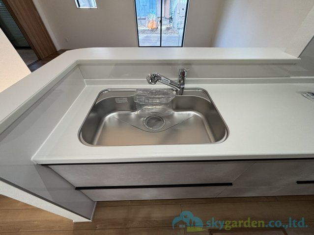 秦野市曽屋3期　新築戸建　全18棟2号棟のキッチン