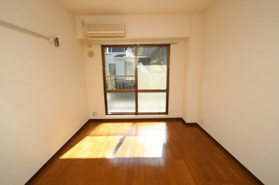 【内装】 | グリーンヒルズ根岸 | ※同建物ほかのお部屋の写真です。（反転タイプ）