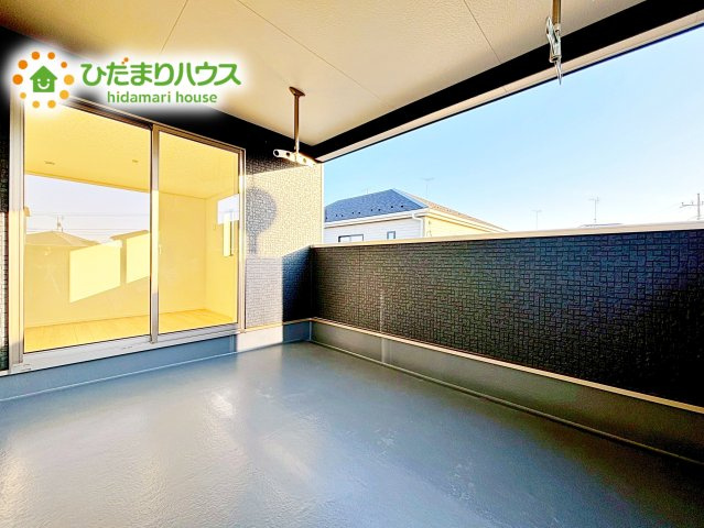 【バルコニー】 | 笠間市鯉淵第7　新築戸建　1号棟 | お布団など大きいものも、充分に干せる広さがございます。人気のベランピングも楽しめる広さ！自宅のアウトドア空間でゆったり過ごせます。