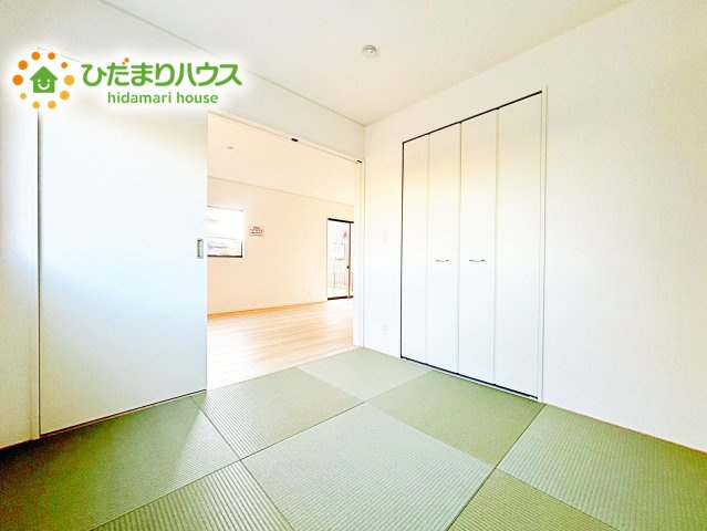 【和室】 | 笠間市鯉淵第7　新築戸建　1号棟 | リビングと繋がっているので、お子様の遊びスペースにもお勧め！