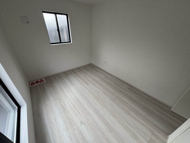 安芸郡府中町瀬戸ハイム4丁目の洋室