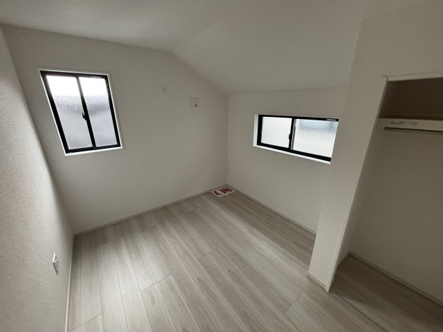 安芸郡府中町瀬戸ハイム4丁目の洋室