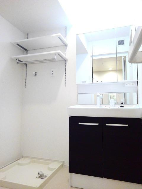 クリスタルメゾンしらかばの洗面所