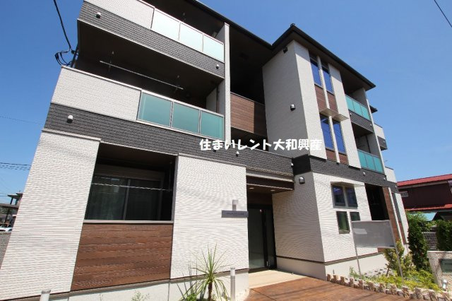 クリスタルメゾンしらかば