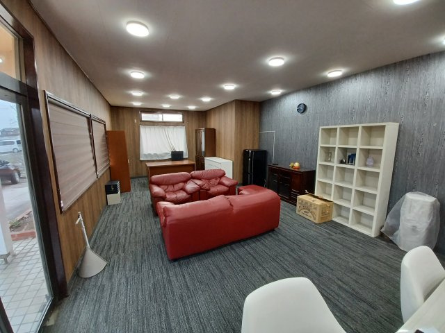 柏崎397-4事務所 1Fの内装