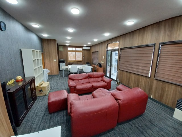 柏崎397-4事務所 1Fの内装