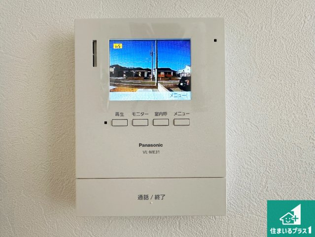 加東市南山　新築一戸建ての防犯設備|カラーモニターインターホン！声だけでなく来訪者の姿や顔がモニターで確認できるので、小さなお子様がいらっしゃるご家庭でも安心できます！