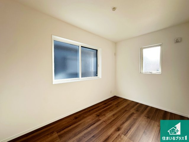 加東市南山　新築一戸建ての洋室|収納スペースが充実しているので子供の成長に合わせてたくさん収納ができます！家族構成に合わせた様々な活用ができる収納！