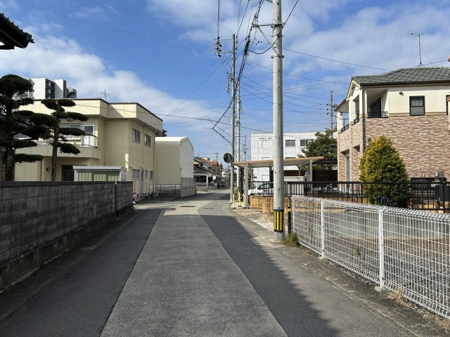土地　初日町1丁目の前面道路含む現地写真