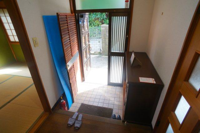 奈良市川上町戸建の玄関