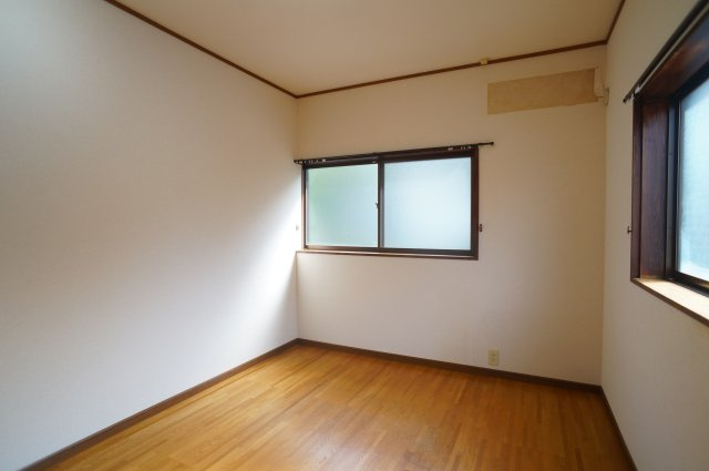 奈良市川上町戸建の居間・リビング