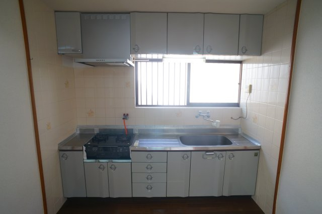 奈良市川上町戸建のキッチン