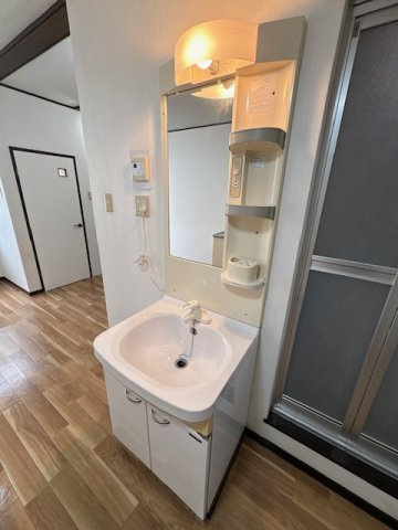 境川テラスハウスの洗面所