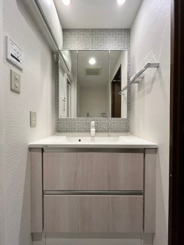 【独立洗面台】