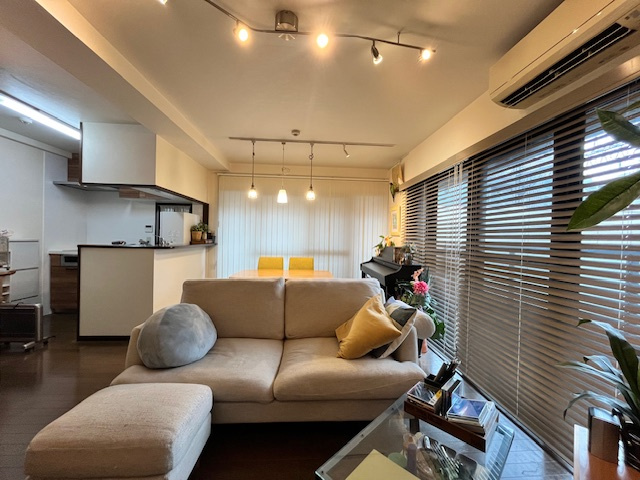 【居間・リビング】