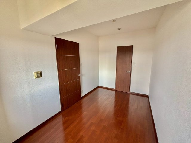 ハッピーコート飾磨の洋室