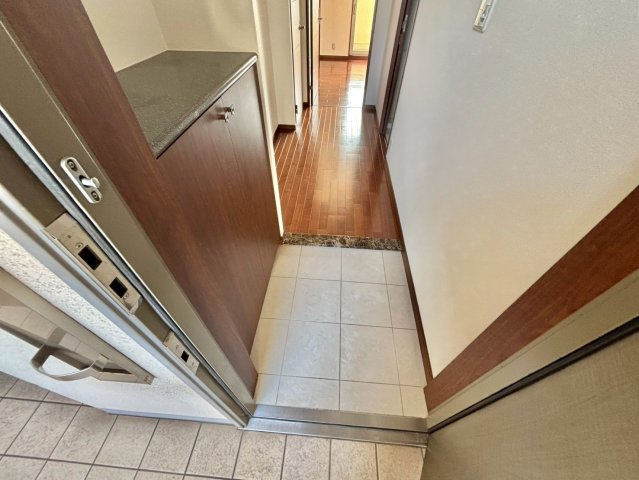 ハッピーコート飾磨の玄関