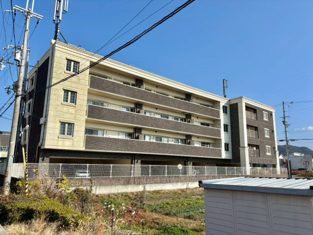 ハッピーコート飾磨の外観