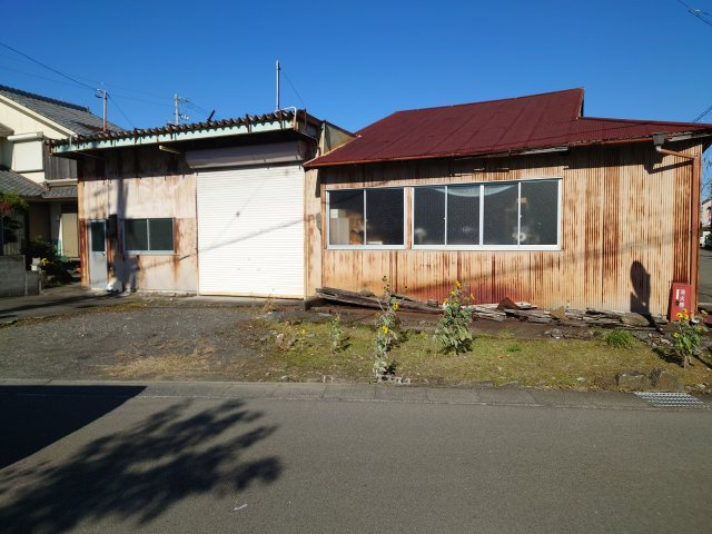 売土地　藤枝市志太1丁目の前面道路含む現地写真