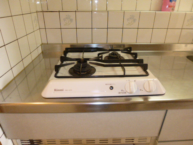 サンルームあじさいのキッチン|二口コンロ