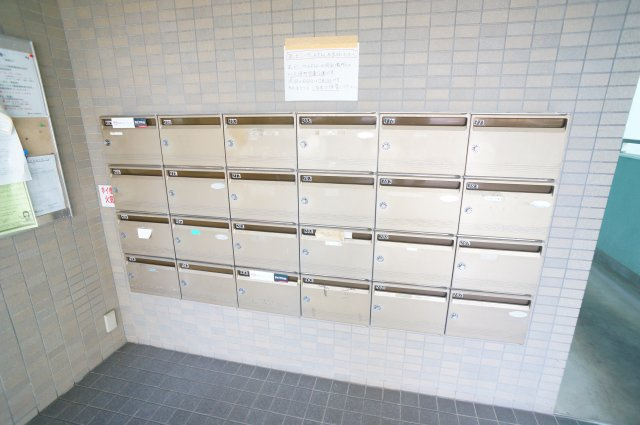 メゾン若草のエントランス