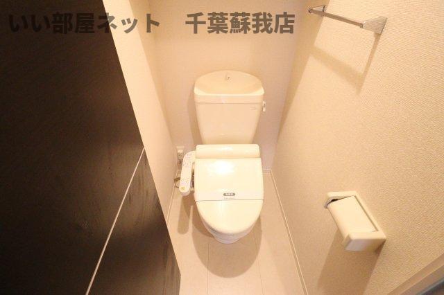 シャリテレーヴ　Ｂのトイレ|シンプルで使いやすいトイレです