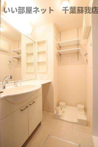 シャリテレーヴ　Ｂの洗面所|洗濯機置場