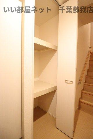 シャリテレーヴ　Ｂの収納|大きなものも収納できそうです