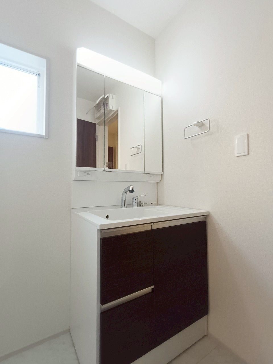 三郷市　戸ケ崎3丁目　新築戸建　全10棟の洗面所|施工例です