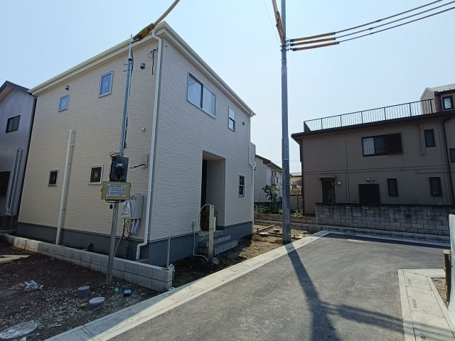 三郷市　戸ケ崎3丁目　新築戸建　全10棟の前面道路含む現地写真|前面道路含む現地写真です