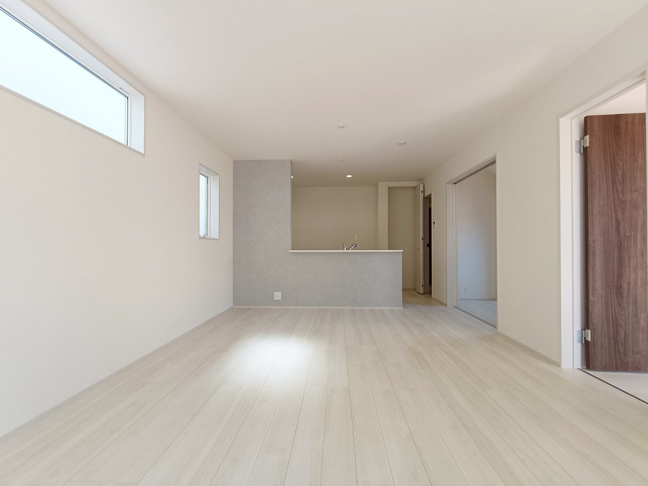 三郷市　戸ケ崎3丁目　新築戸建　全10棟の居間・リビング|施工例です