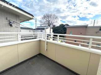 【バルコニー】 | 岐阜市尻毛！一条工務店施工の中古住宅築5年！全館床暖房！長期優良認定住宅！お車並列3台可能！ | 岐阜市尻毛！一条工務店施工の中古住宅築5年！全館床暖房！長期優良認定住宅！お車並列3台可能！