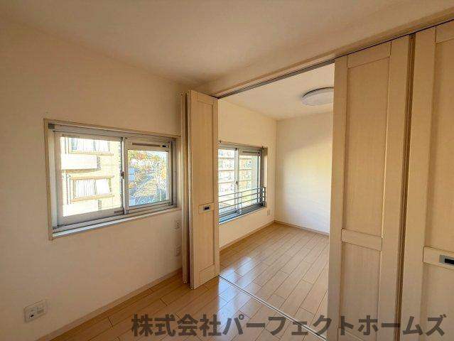 枚方ハイツ2号棟の洋室|広々とした洋室です