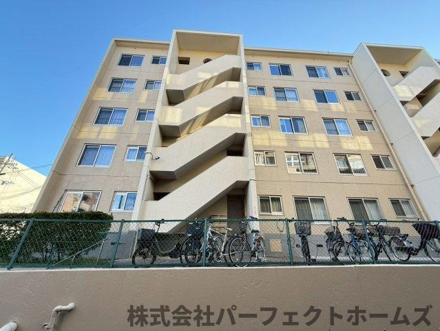 枚方ハイツ2号棟