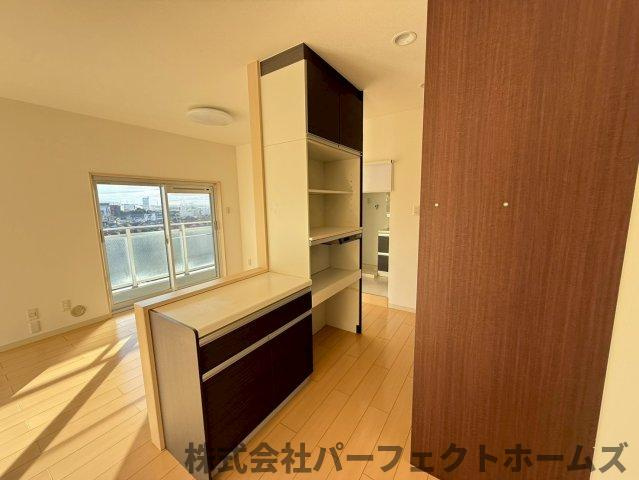 【居間・リビング】の画像