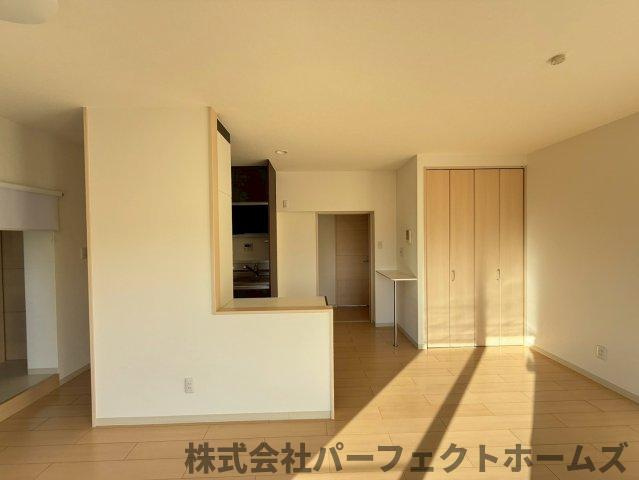 枚方ハイツ2号棟の居間・リビング