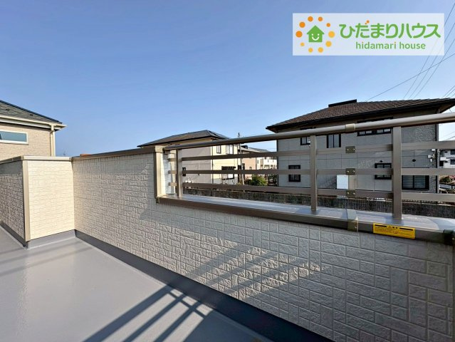 ひたちなか市足崎　新築戸建　A号棟のバルコニー|バルコニーはあなただけの花火会場。色とりどりの花火が夜空を彩ります。