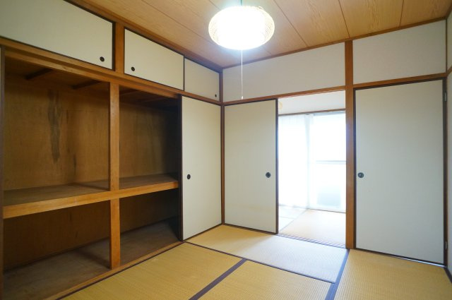 田村マンションの和室