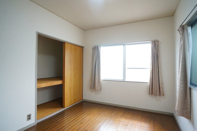 田村マンションの居間・リビング