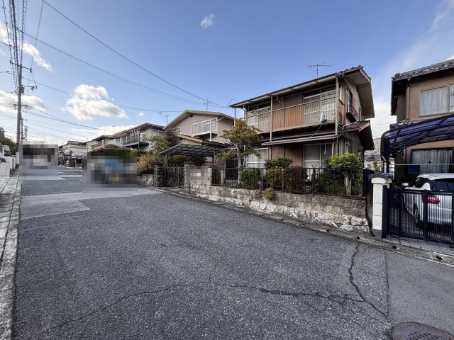 売土地　高取南3丁目の前面道路含む現地写真